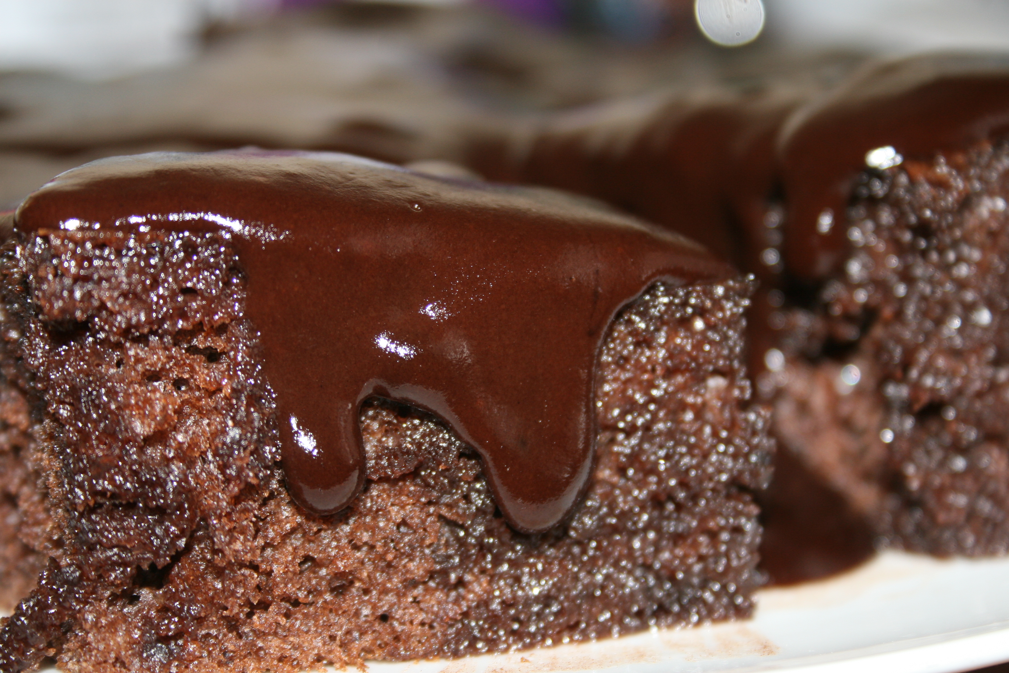 Турецкий шоколадный пирог. Ислак кек. Влажный шоколадный торт. Турецкий влажный шоколадный кекс.